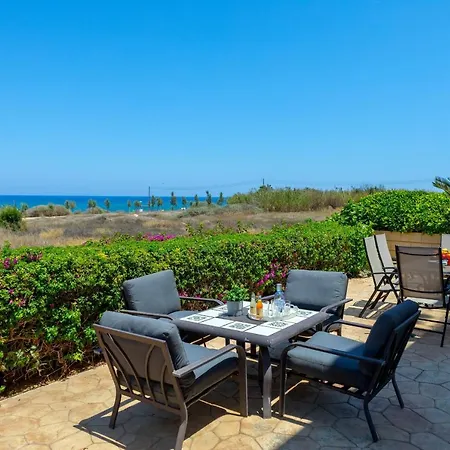 Villa Elena 3 *